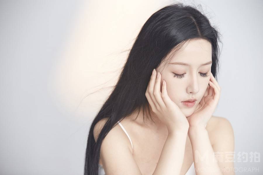 纪实模特