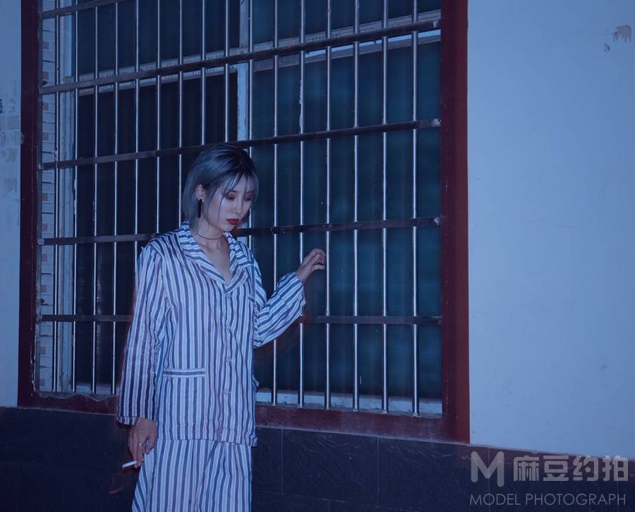 黑白模特