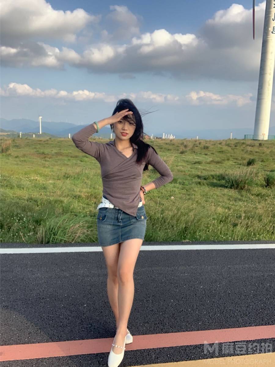 校园模特