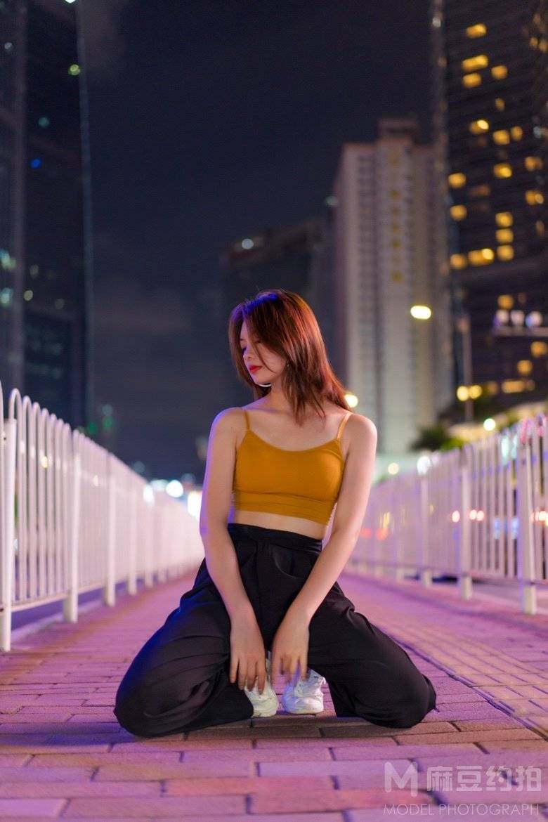 夜景模特