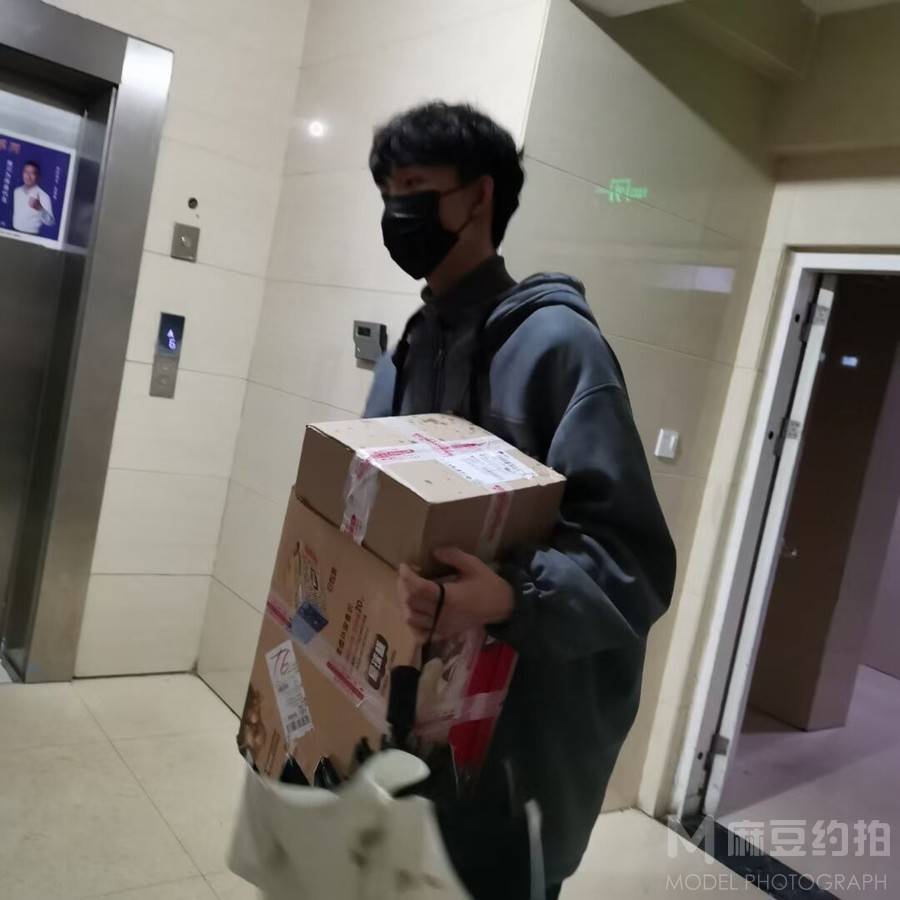 纪实模特
