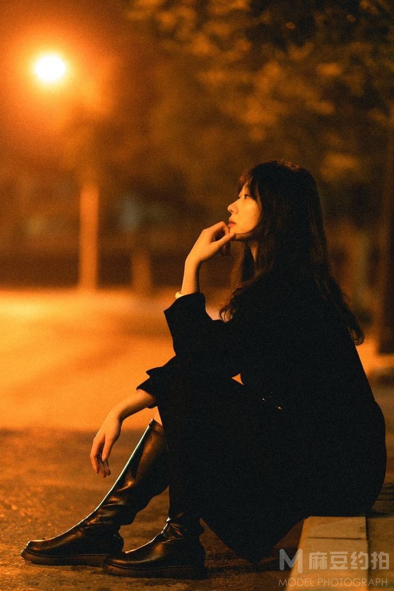 夜景模特