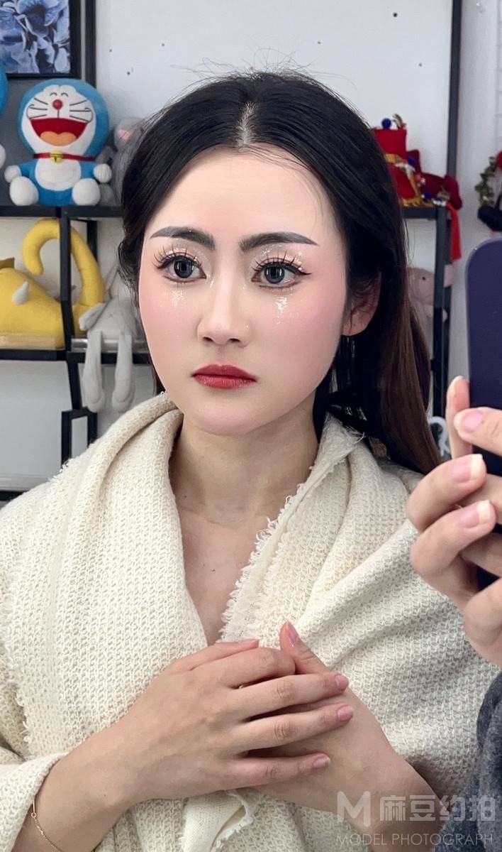 妆容模特