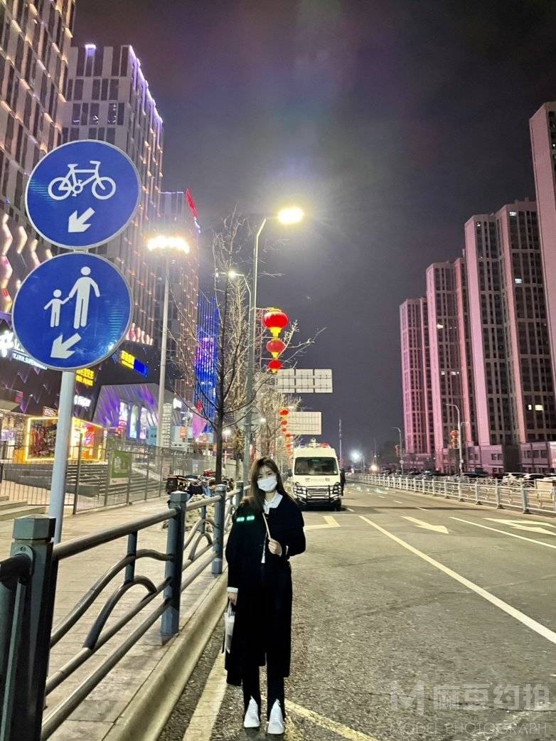 夜景模特