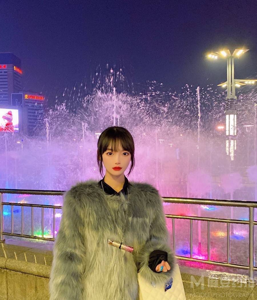 夜景模特