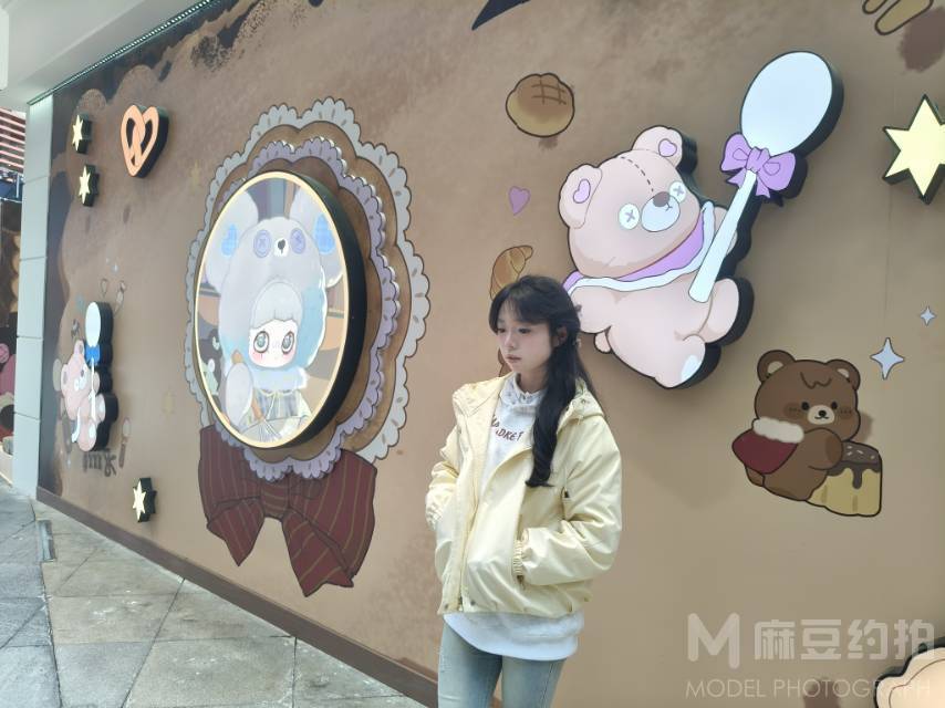 情绪模特