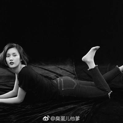 黑白模特