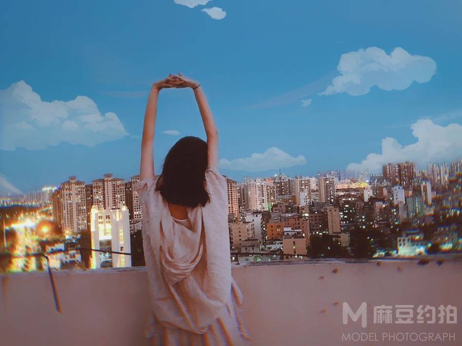 情绪模特
