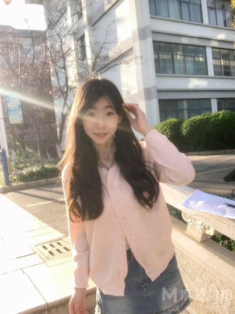 胶片模特