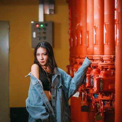 情绪模特