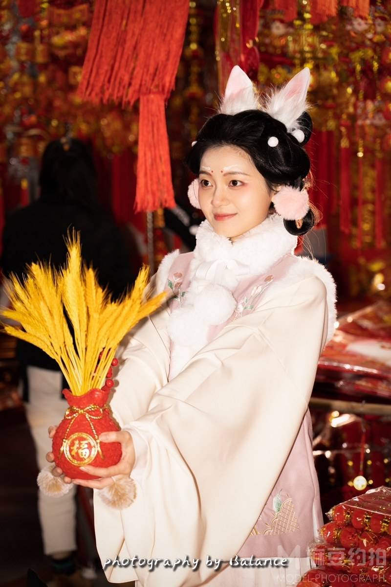 汉服模特