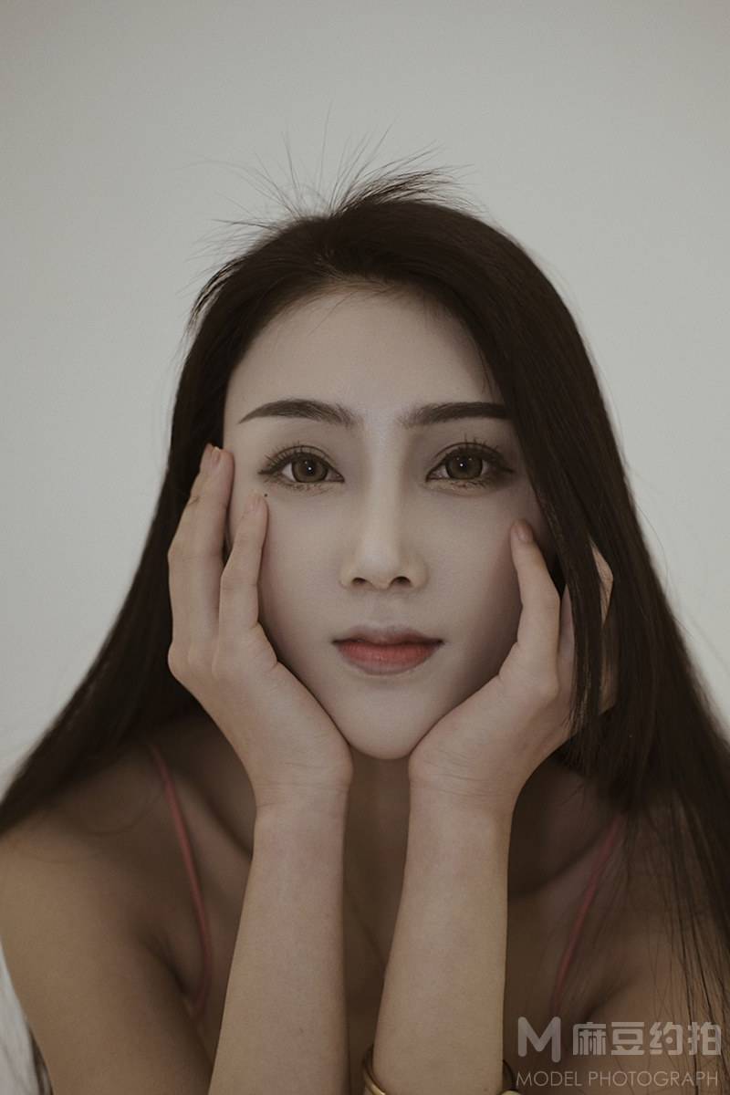 纪实模特
