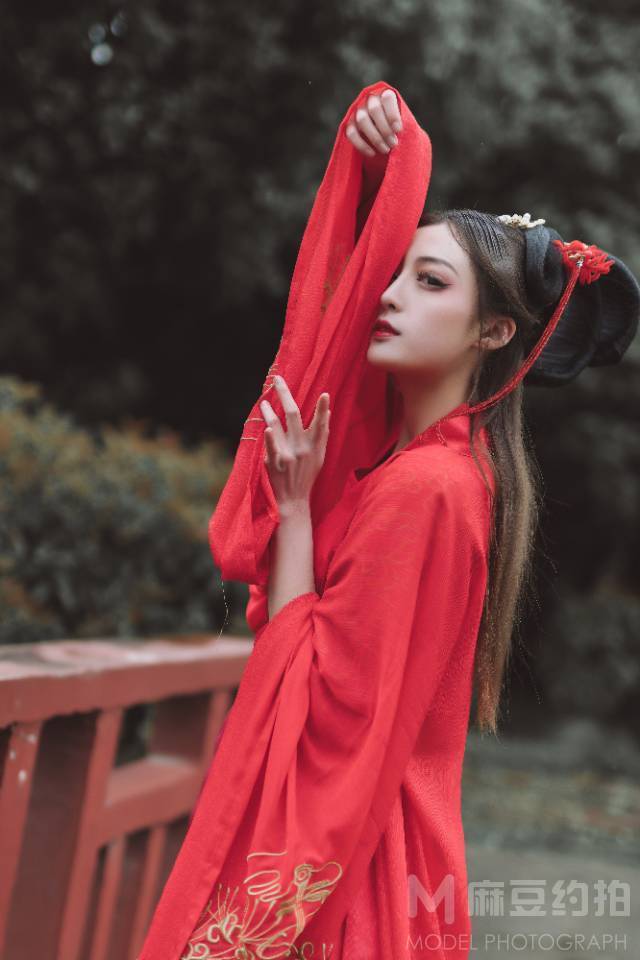 汉服模特