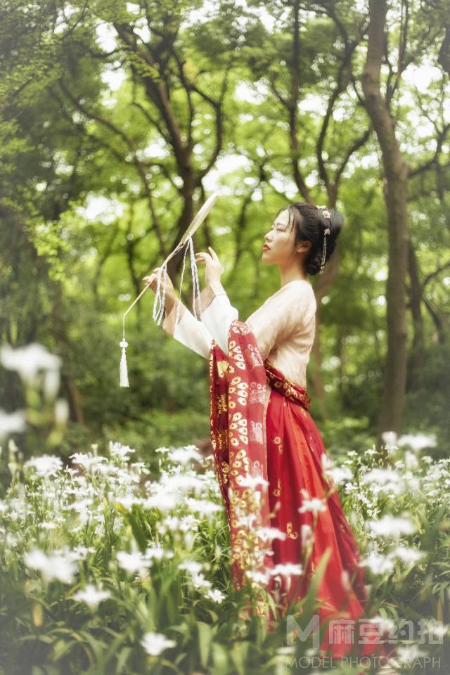 汉服模特