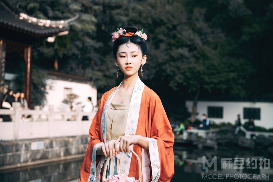 汉服模特