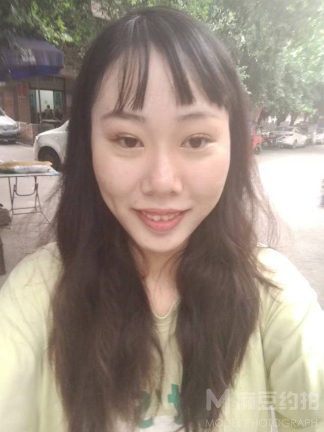 纪实模特