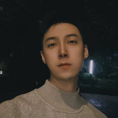 黑白模特