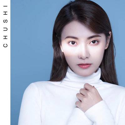 黑白模特