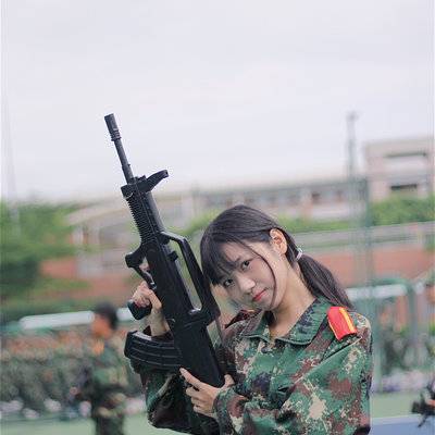 校园模特