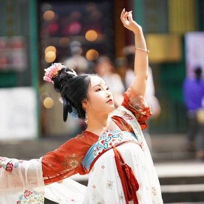 汉服模特