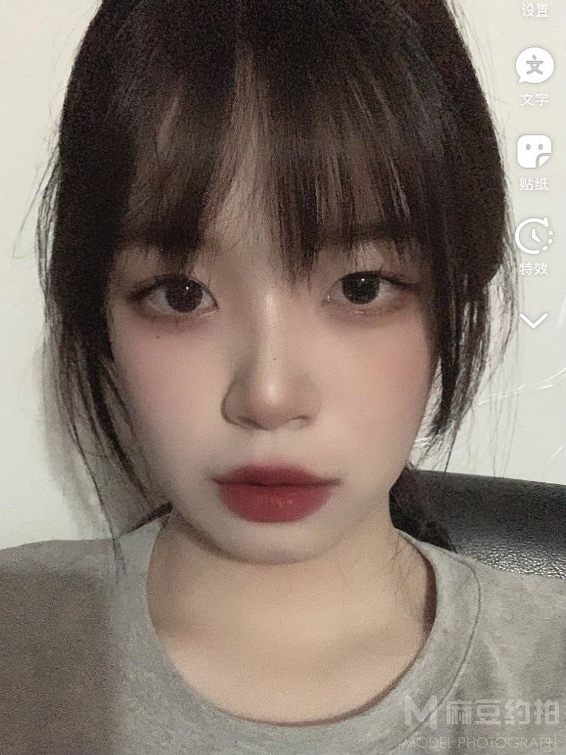 妆容模特