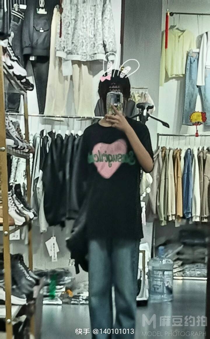 黑白模特