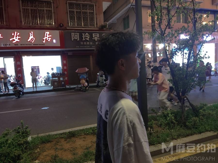 清新模特
