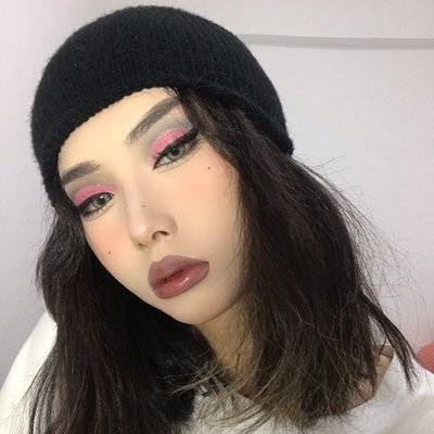 妆容模特