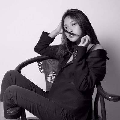 黑白模特