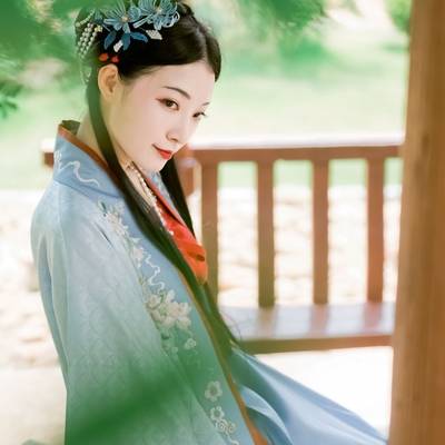 汉服模特