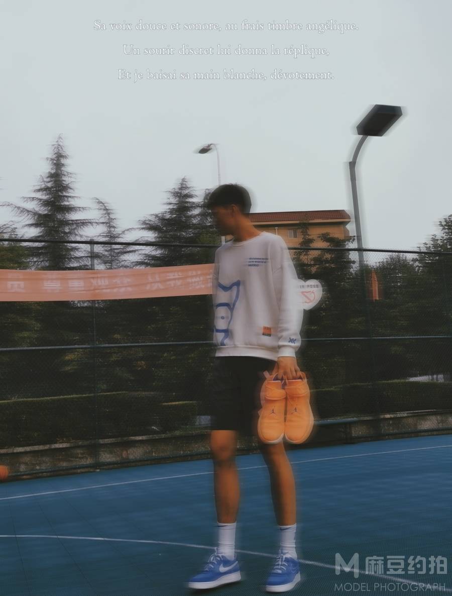 校园模特