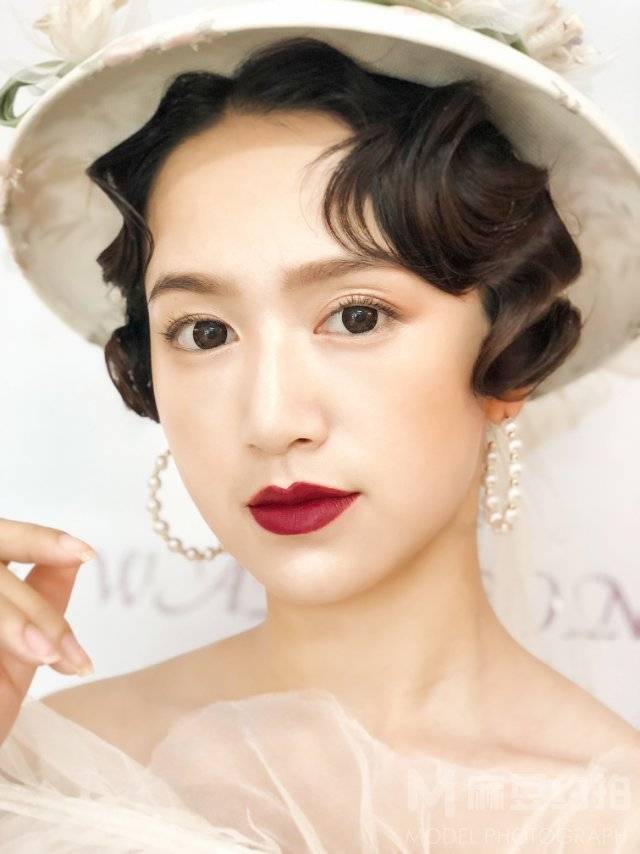 妆容模特