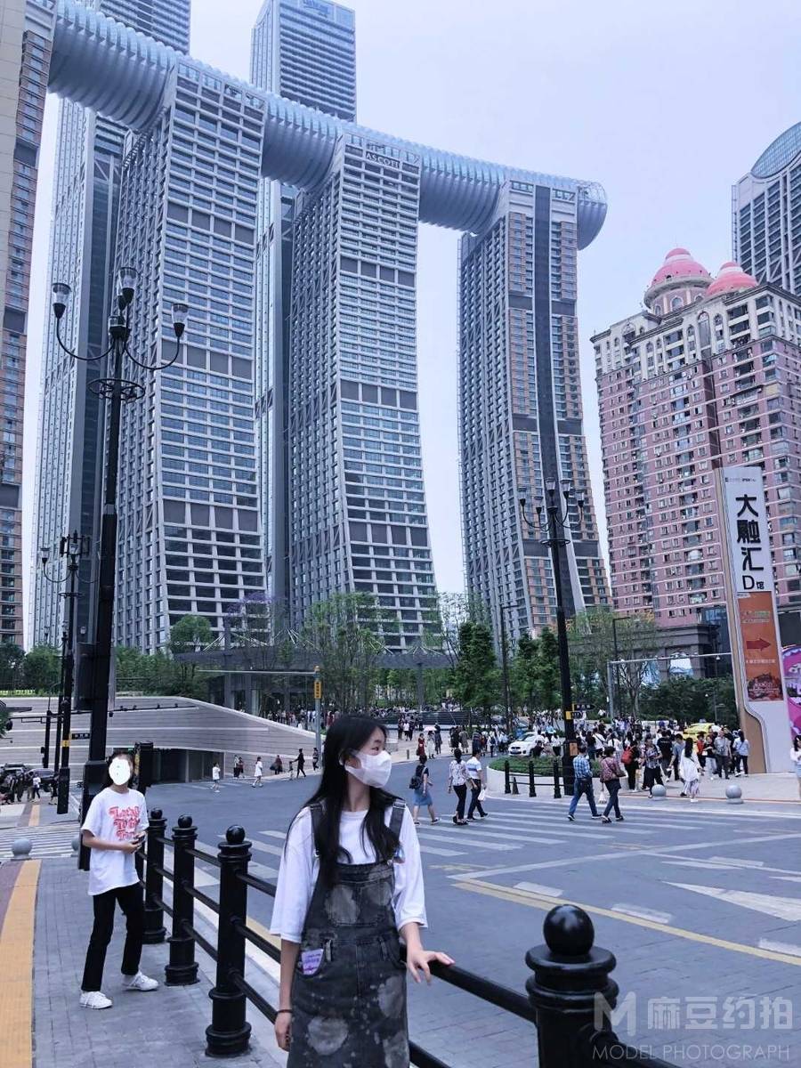 胶片模特