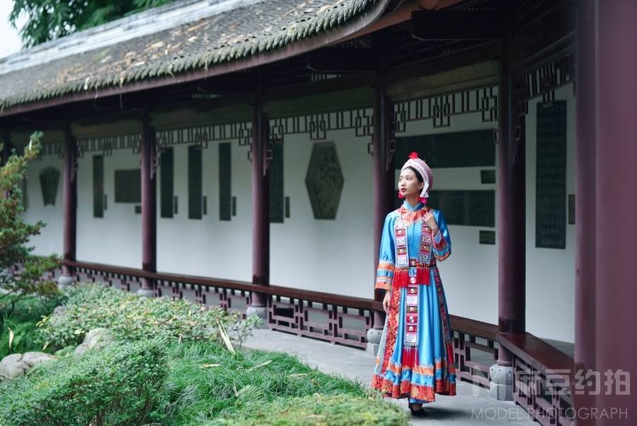 汉服模特
