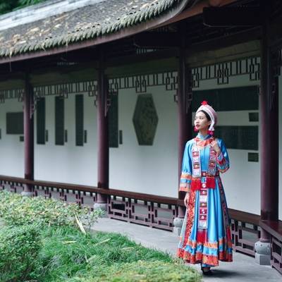 汉服模特