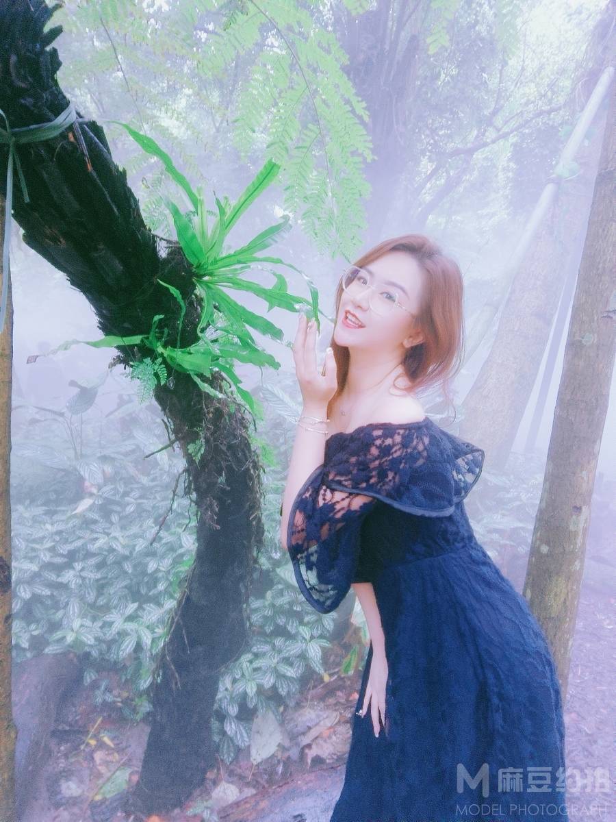 清新模特