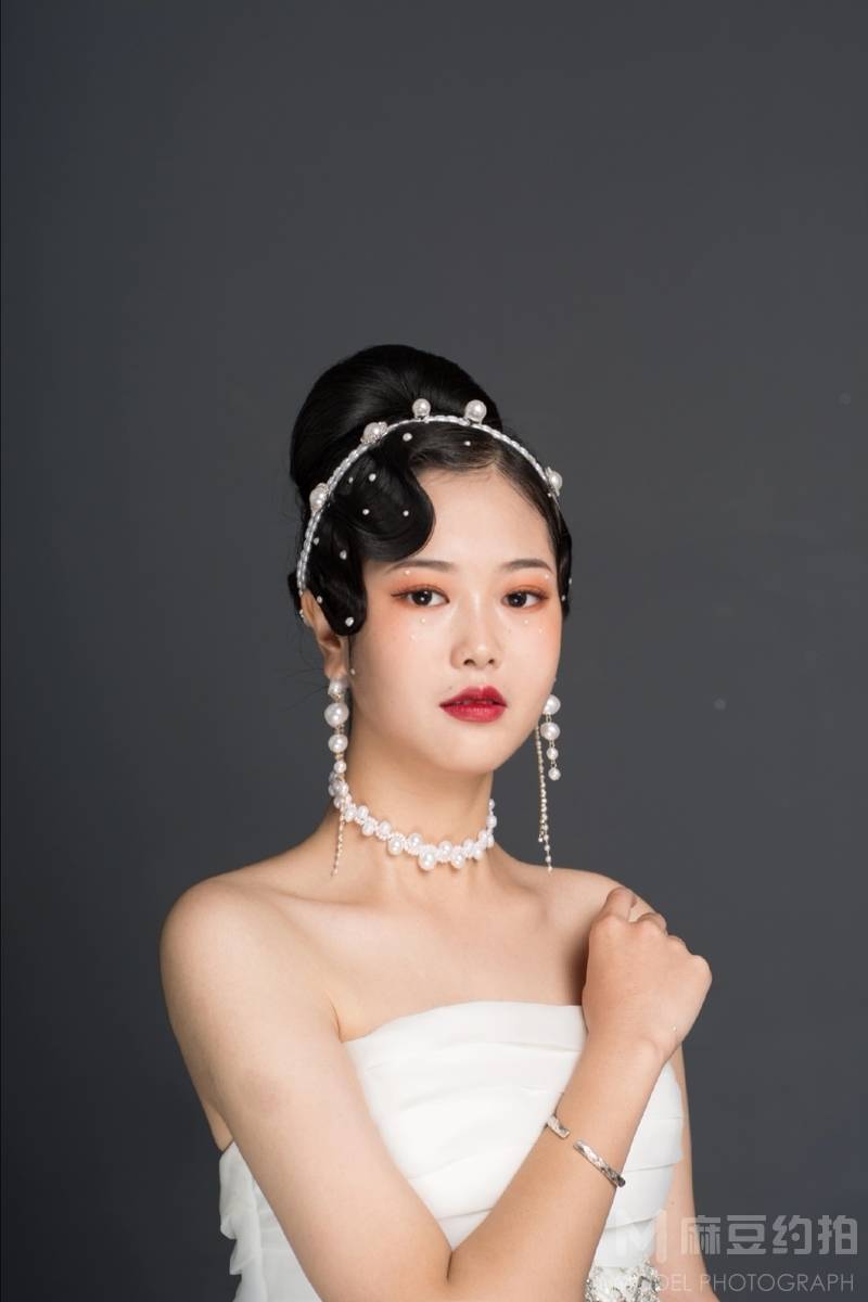 妆容模特