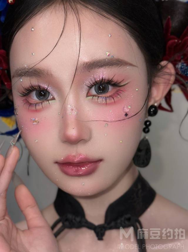 妆容模特