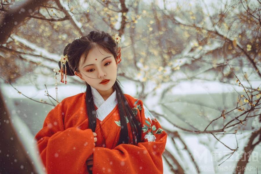 汉服模特
