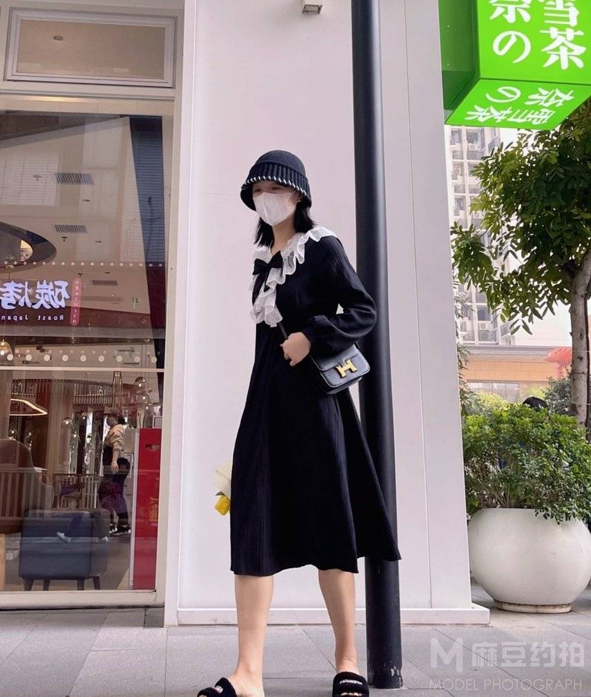 黑白模特