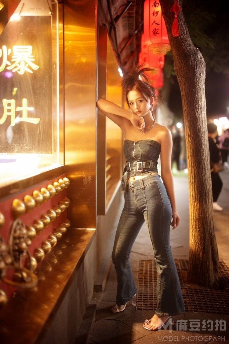 夜景模特