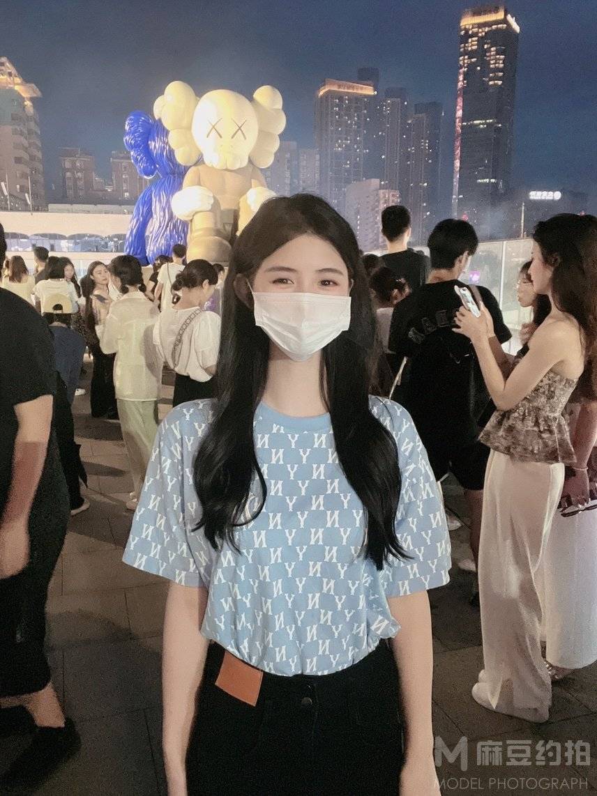 清新模特