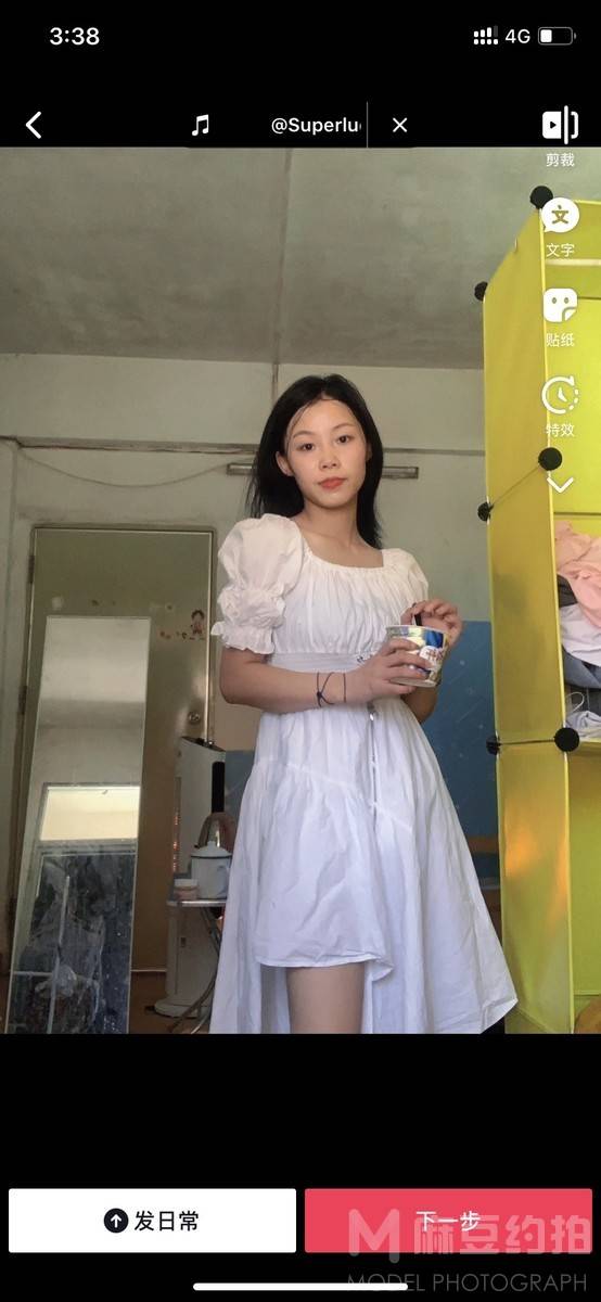 清新模特