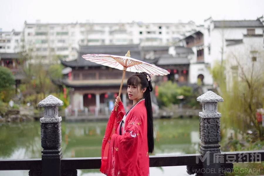 汉服模特