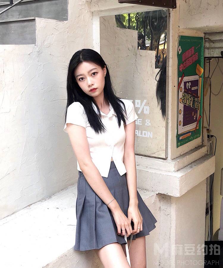 校园模特