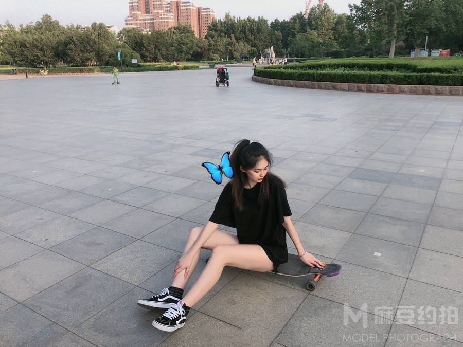 校园模特