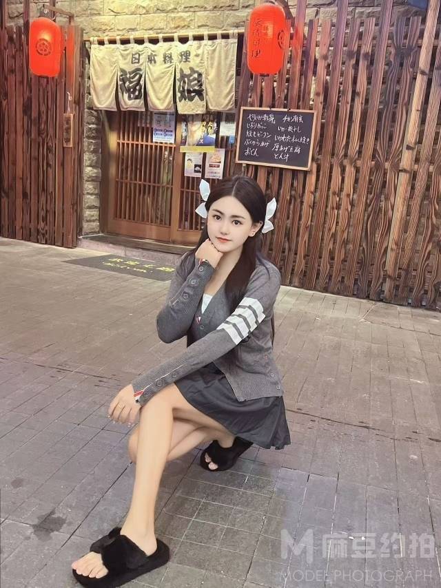 宝丽来模特