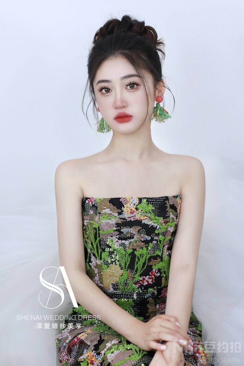 妆容模特
