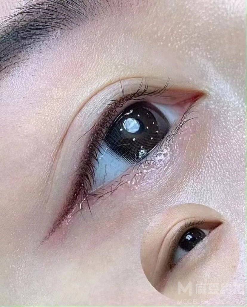 妆容模特