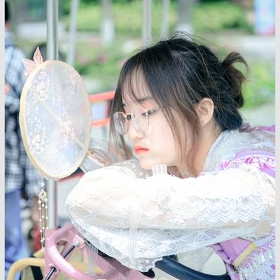 清新模特
